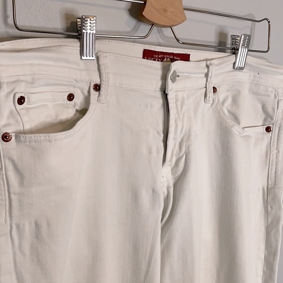 Lucky Brand Sweet N’ Straight White Jean - Picture 5 of 12
